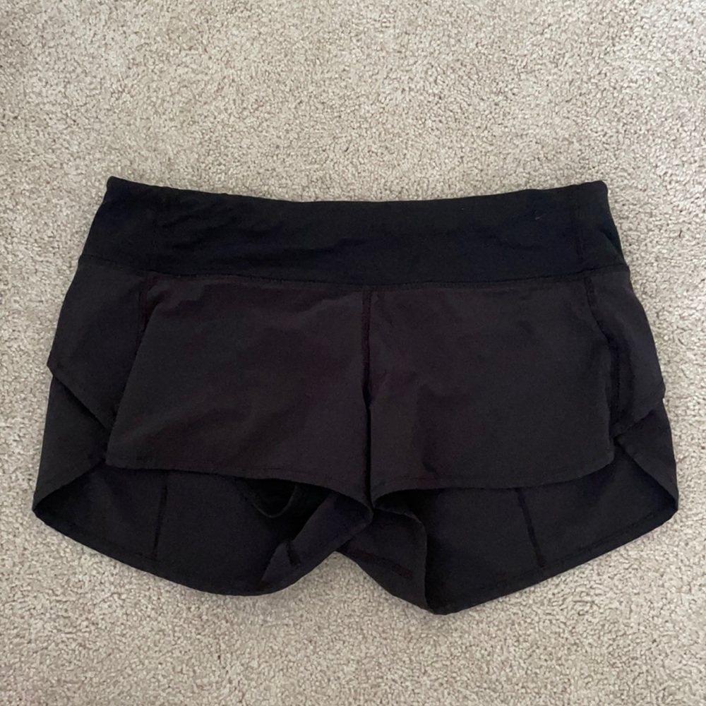 Black Lululemon Speed Up Shorts SIZE 6
